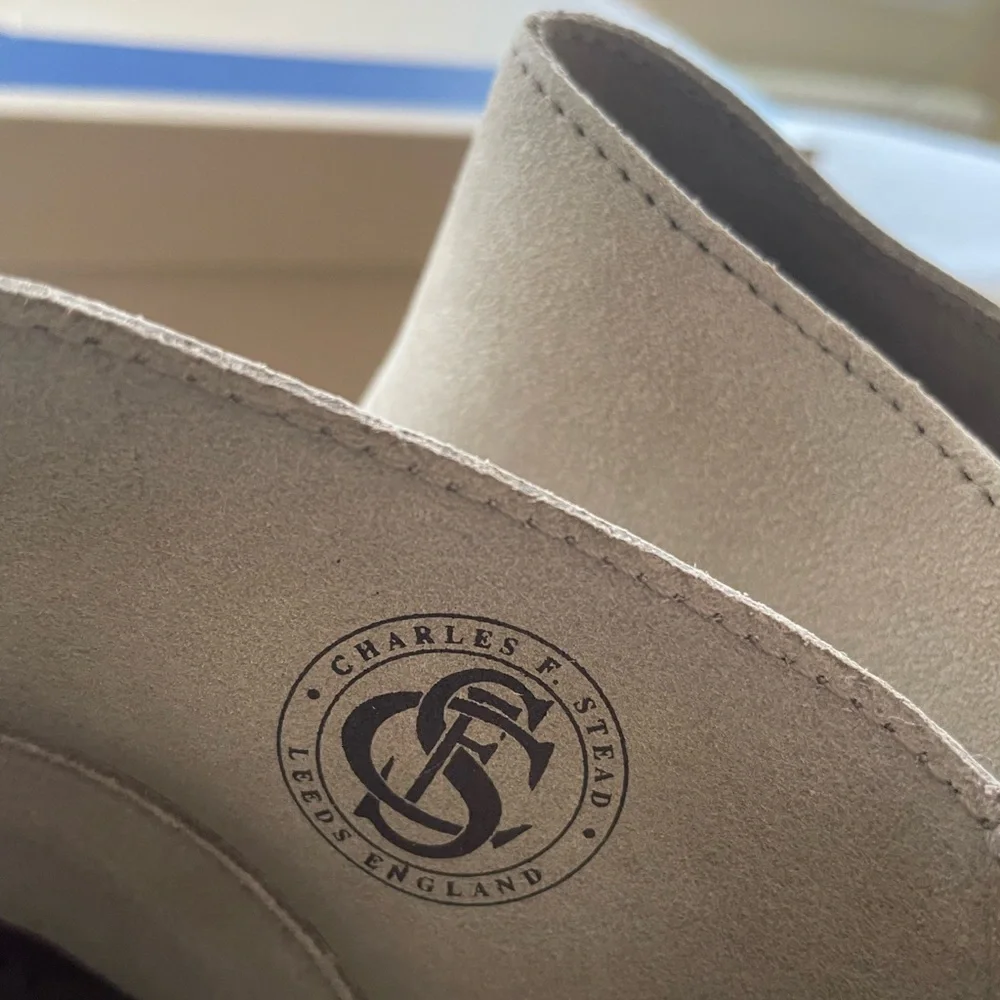 Clarks Men's Sand Suede Desert Boots. Size 7M. NWT in box. - Picture 8 of 10